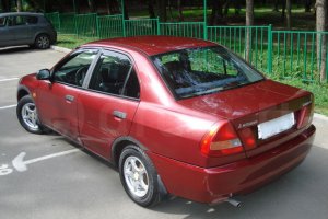 MITSUBISHI Lancer