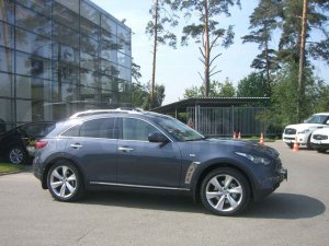 Infiniti FX50