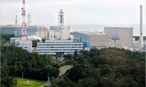 Для выявления места утечки радиоактивной воды с «Фукусимы» ее окрасили порошком белого цвета