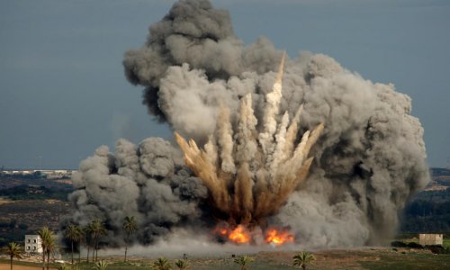 ВВС НАТО нанесли удар по резиденции Каддафи в Триполи