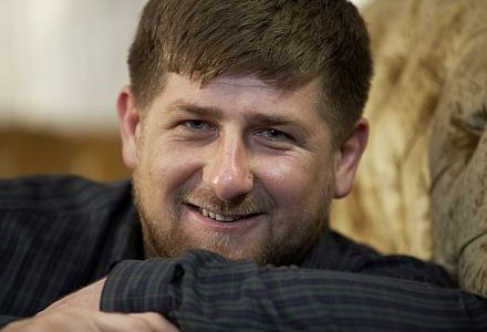 Кадыров решил вылечить от нарколепсии ребенка из Сибири