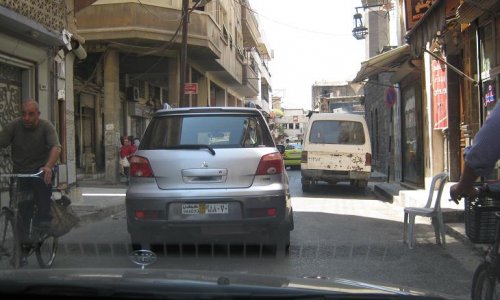Власти Сирии ввели в городах комендантский час