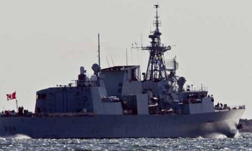 Канадский фрегат «Шарлоттаун» обстрелял катера