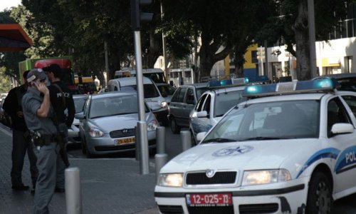 Грузовик протаранил автомобили в Тель-Авиве