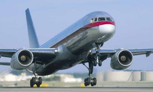Boeing 757-200 совершил ночью аварийную посадку в аэропорту Красноярска
