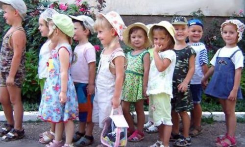 Родители начинают общероссийскую голодовку, протестуя против очередей в детские сады