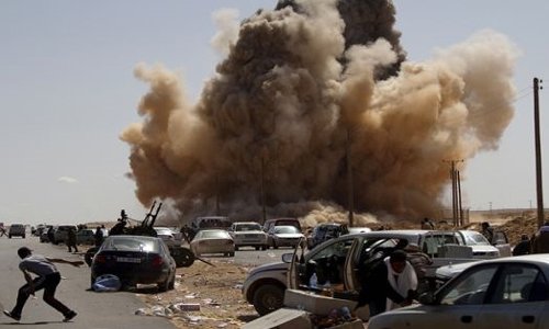 НАТО вновь бомбит Триполи
