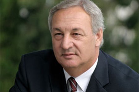 Президент Абхазии Сергей Багапш скончался рано утром в воскресенье в московской клинике