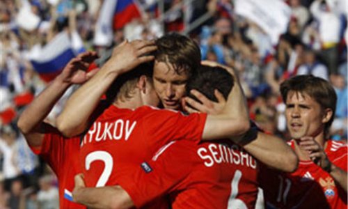 Сборная России по футболу в Санкт-Петербурге победила команду Армении
