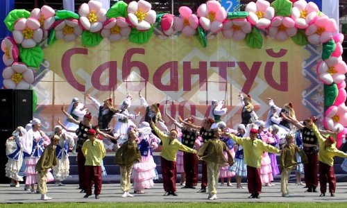 Медведев на национальном ежегодном татарском празднике Сабантуй в Казани