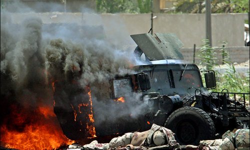 В Йемене смертник подорвал автоколонну военнослужащих