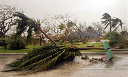 Тропический шторм на Филиппинах