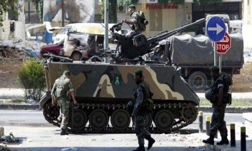 Сирийская армия штурмует города, жители возводят баррикады
