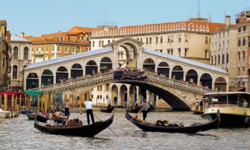 В Венеции сегодняшнего дня вступает в силу туристический налог