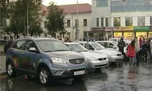 Участники автопробега «Убитые дороги» прибыли в Псков