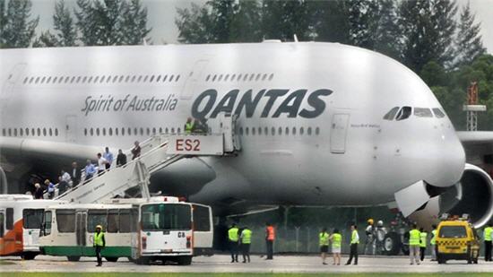 Самолет «Боинг-747» совершил экстренную посадку в аэропорту Бангкока