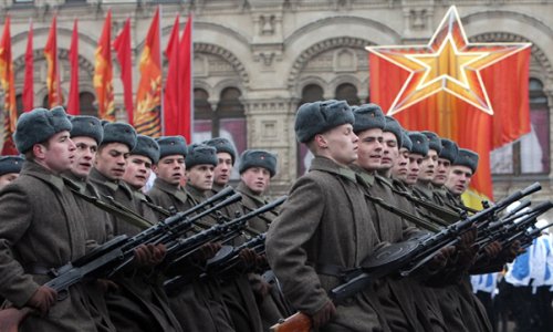 Торжественный марш в честь годовщины парада 1941 года пройдёт на Красной пл ...