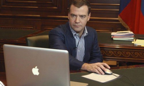 Медведев проведет очередную встречу с активными пользователями сети Интерне ...