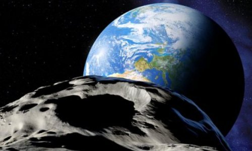 Астероид размером с авианосец благополучно миновал Землю