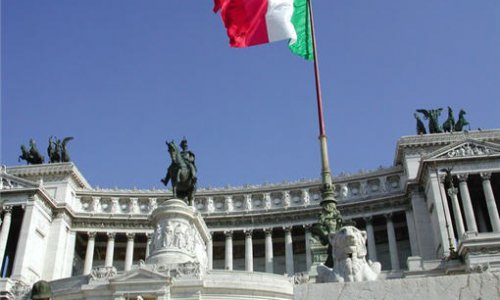 Европейские банки продают гособлигации Италии на 300 млрд евро