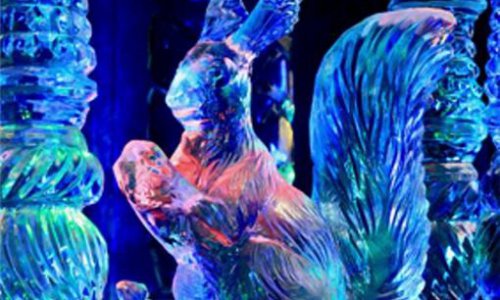 На площади Революции установят первый в мире «ледяной театр»
