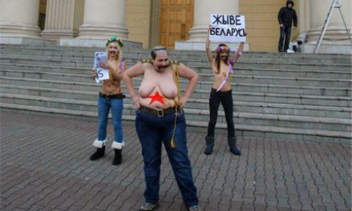 Активистки движения Femen  в понедельник провели в Минске акцию протеста