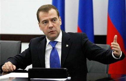 Медведев внес поправки в закон о выборах губернаторов: одобрение Кремля не требуется