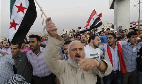 Противники режима Асада напали на здания посольств Сирии в Греции и Кувейте