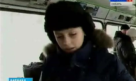 Водитель в сильный мороз высадил 11-летнего мальчика на трассе