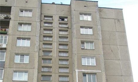 15-летняя Алена Графская выпрыгнула из окна 9-го этажа дома
