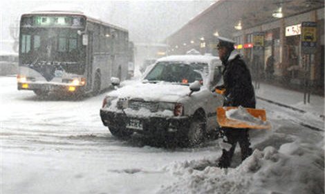 Жертвами снегопадов в Японии стали за текущий зимний сезон уже 103 человека