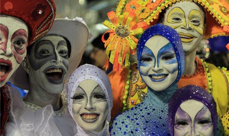 На карнавал в Рио-де-Жанейро приехали более 800 тыс туристов
