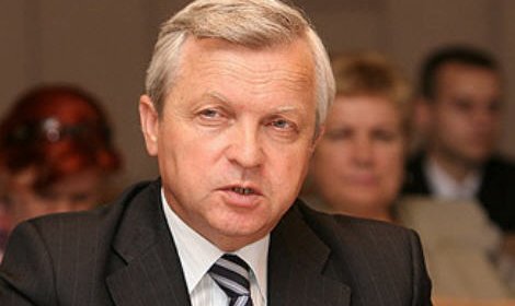 Вице-премьер Белоруссии Анатолий Тозик хочет сделать платным вход в поликли ...