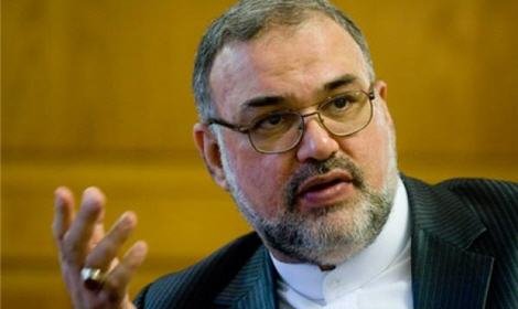 Посол Ирана в Москве Махмуд Реза Саджади считает, что арабские страны предали Сирию