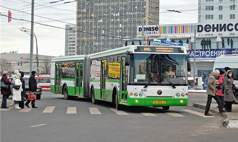 На юге Москвы неизвестный обстрелял рейсовый автобус из «пневматики»