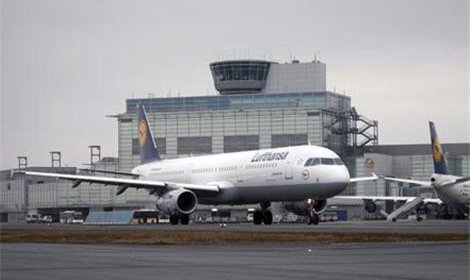 «Электрический запах» в салоне самолета Lufthansa стал причиной внеплановой ...