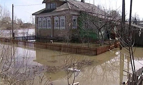 В Мордовии паводок разрушил железобетонный мост и подтопил село
