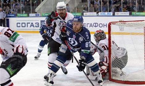 Сегодня вечером в Москве состоится шестой хоккейный матч на Кубок Гагарина