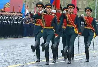В 10:00 мск начался парад в честь 67-й годовщины Победы в Великой Отечественной войне