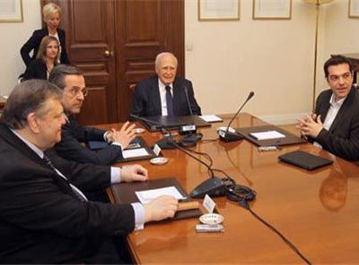 Президенту Греции Каролосу Папульяса не удалось договориться о формировании правительства