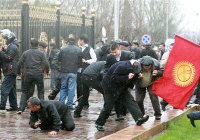 Конфликт между узбекскими и киргизскими трудовыми мигрантами произошел в центре Москвы