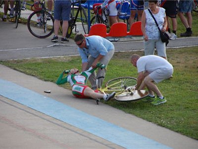 Велогонщица Полина Жук разбилась во время соревнований в Туле