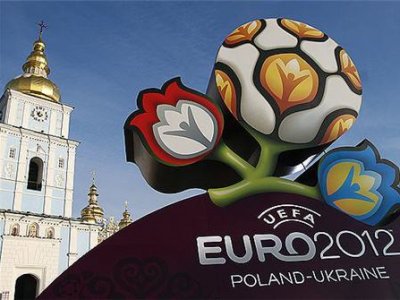 В Киеве зафиксированы первые случаи продажи фальшивых билетов на матчи Евро-2012
