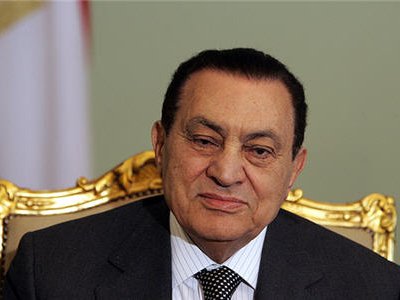Свергнутому президенту Египта Хосни Мубараку сегодня огласят приговор