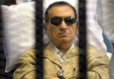 Мубарака переоденут в тюремную робу, сфотографируют и присвоят тюремный ном ...