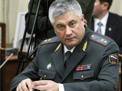 Министр внутренних дел Владимир Колокольцев научит полицию извиняться перед ...