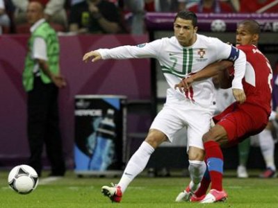 Сборная Португалии вышла в полуфинал Евро-2012