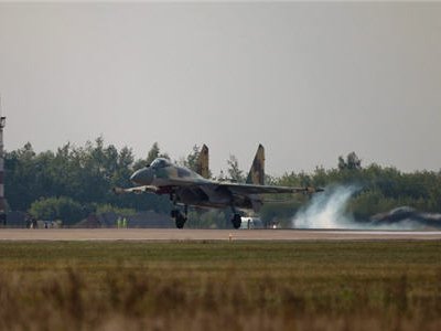В Карелии разбился истребитель Су-27, экипаж катапультировался