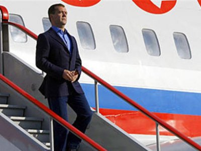 Дмитрий Медведев заявил, что реакция Японии на его поездки на Курильские острова ему «абсолютно безразлична»