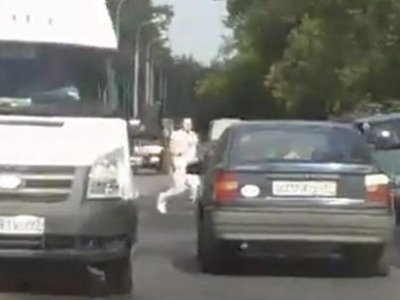 Водитель маршрутки спровоцировал крупное ДТП (видео)